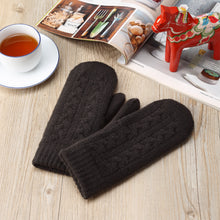 Load image into Gallery viewer, Winter Plush Fleece Lined Cable Knit Mitten
